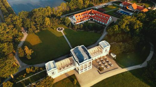 Hlohovec Hôtel | HOTEL Hraniční zámeček