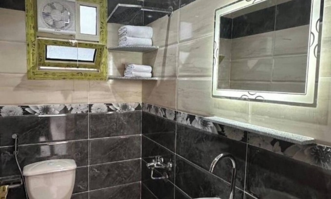 Giza Hôtel | hotel in marvelous view infront of the pyramids directly with AC, WiFi.