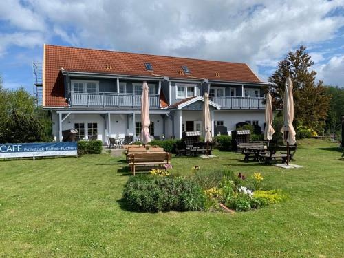Lohme Hôtel | Hotel InselGlück - Restaurant & Cafè