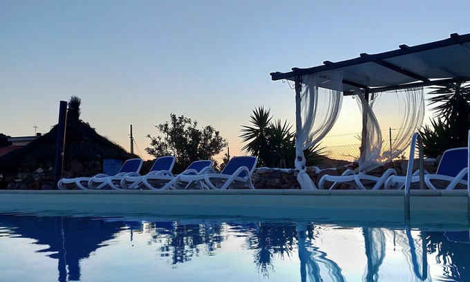 Piscinas Hôtel | HOTEL BOUTIQUE SA CORTI DE SA PERDA PISCINAS