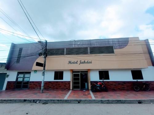 Curumani Hôtel | Hotel Jahdai Curumani