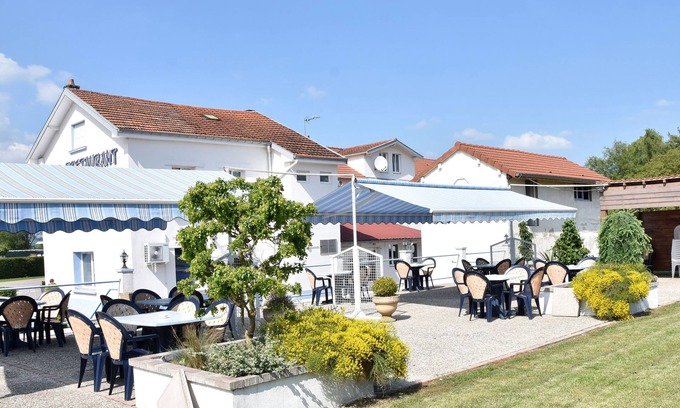 Gironcourt-sur-Vraine Hôtel | Hotel La Vraine