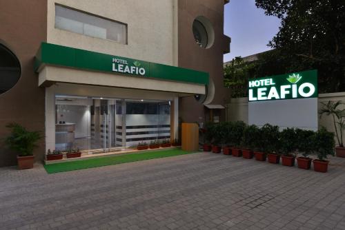 Sakinaka Hôtel | Hotel Leafio-Near Airport