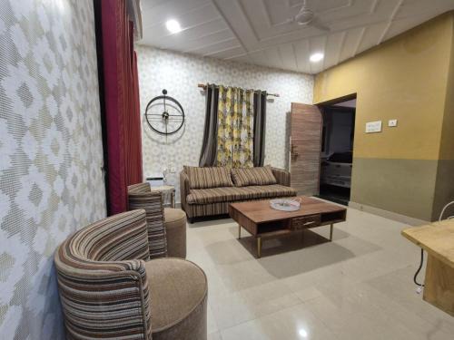 Vadanemelli Hôtel | Hotel Manjula INN