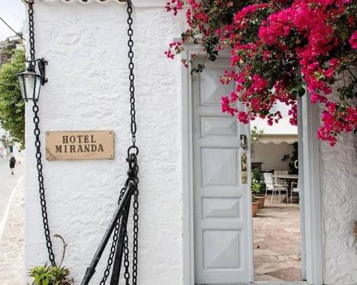 idhra Maison | Hotel Miranda