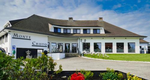 Hoeselt Hôtel | Hotel Monte Cristo