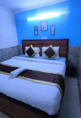 Sarojini Nagar Hôtel | Hotel Moon Chanakyapuri Satya Niketan- Couple Friendly