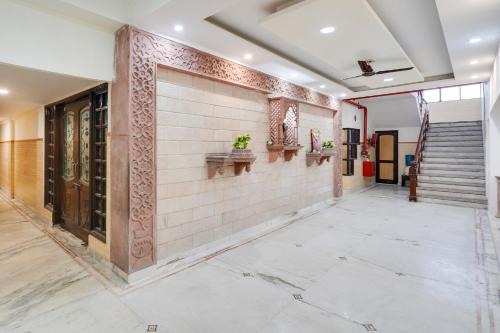 Ghaziabad Hôtel | HOTEL O 4 SQUARE A LUXURY ROOMS NEAR RDC MAIN MARKET