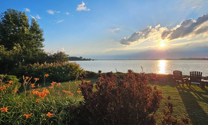 Saint-Timothee Hôtel | Hotel Oasis Lac StLouis