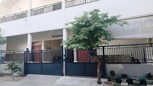 Sidoarjo Hôtel | Hotel O Homestay Bu Sun SyariahNearTaman Rekreasi & Pemandian Taman Suruh