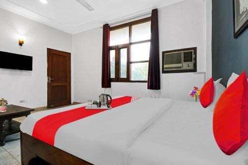 Kalkaji Hôtel | Hotel O RS Suite