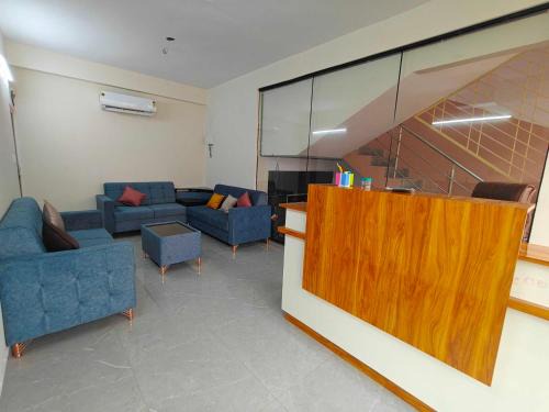 Ameerpet Hôtel | Hotel O Shabari Heights Luxury Abode AC Rooms SR Nagar Metro Station