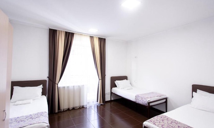 Uman Hôtel | Hotel One