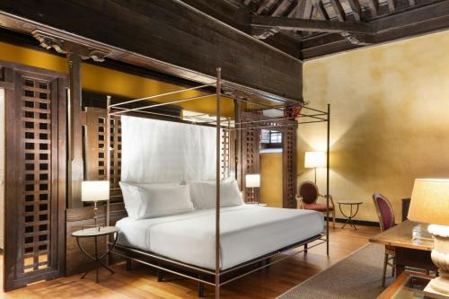 Centro - Sagrario Hôtel | Hotel Palacio de Santa Paula, Autograph Collection