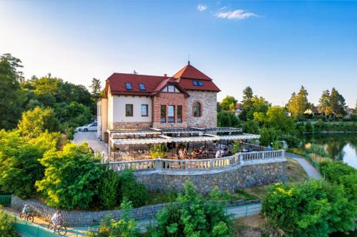 Mostkovice Hôtel | Hotel Plumlov