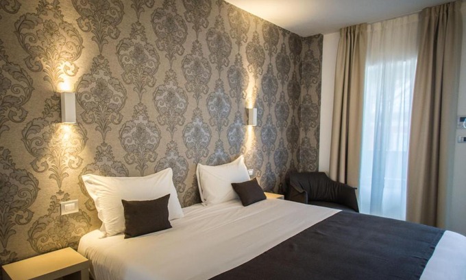 Angera Hôtel | Hotel Ponti