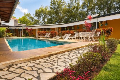 Ciudad Cariari Hôtel | Hotel Puerta del Sol - San Jose Airport