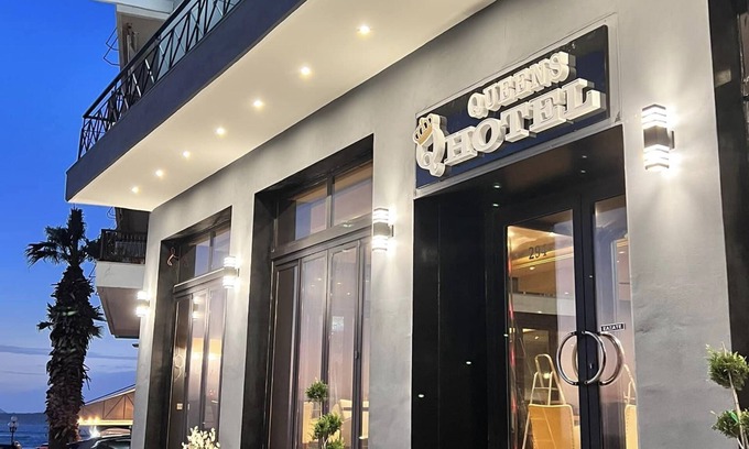 Peiraiki Hôtel | Hotel Queens Leriotis