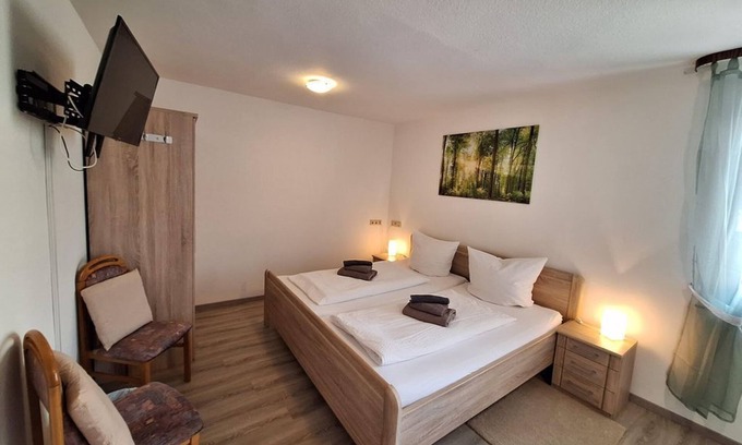 Macken Maison | Hotel Restaurant Forellenzucht - Doppelzimmer Dusche/wc