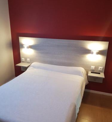 Morlaas Hôtel | Hotel Restaurant Le Bourgneuf