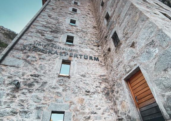 Gondo Hôtel | Hotel Restaurant Stockalperturm