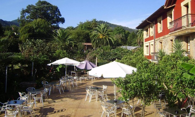 San Julian de Musques Hôtel | Hotel Rural Las Palmeras Muskiz