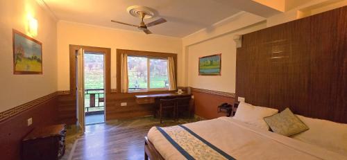 Sidhpur Maison | Hotel Samdupling Himalayan Brothers