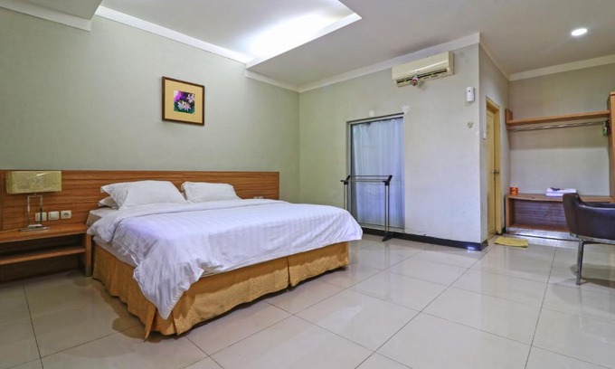 Banjarmasin Maison | Hotel Sampaga
