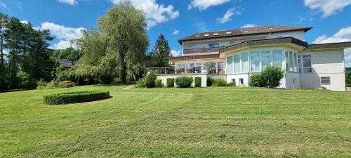 Luegde Hôtel | Hotel Sonnenhof
