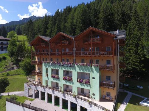 Campitello di Fassa Hôtel | Hotel Stella Montis