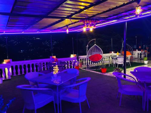 Shimla Hôtel | Hotel Tara INN with terrace and mountain view