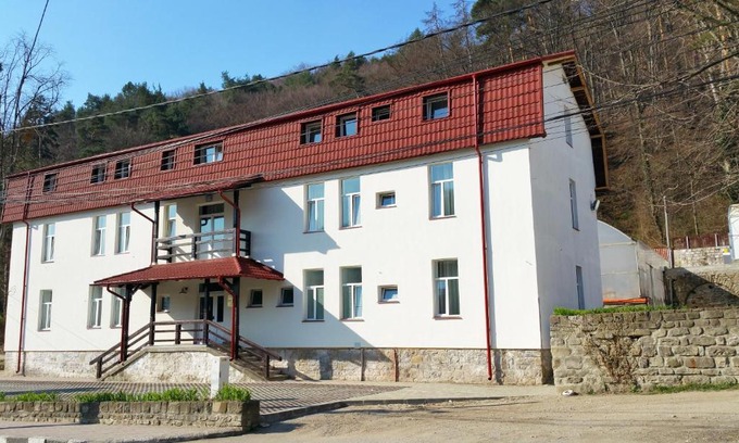 Caciulata Hôtel | Hotel Teilor