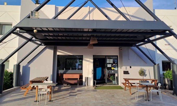 Frontignan Hôtel | Hotel Thania