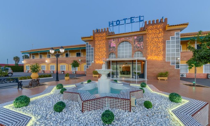 La Algaba Hôtel | Hotel Torre De Los Guzmanes