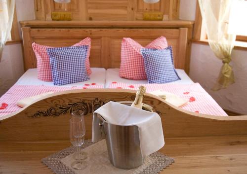 Novy Kostel Hôtel | Hotel u Špejcharu