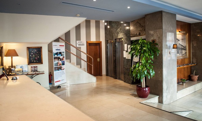 Eibar Hôtel | Hotel Unzaga Plaza