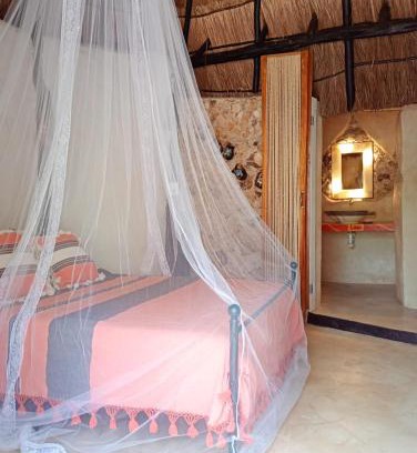 Izamal Hôtel | Hotel y Museo Aldea Maya Toktli Orígenes - Casa Maya Melipona - Alberca, Wifi Starlink, Tour Museo