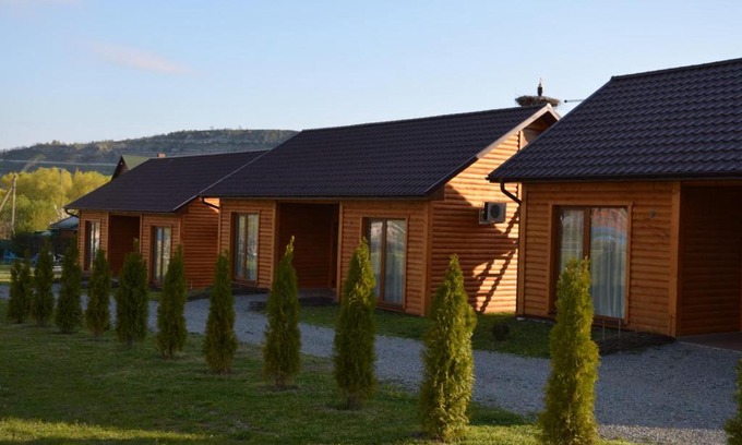 Chernivtsi Region Maison | Hotel Yacht Club Mayak