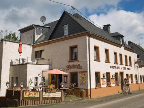Burg Hôtel | Hotel zur Post - Burg an der Mosel