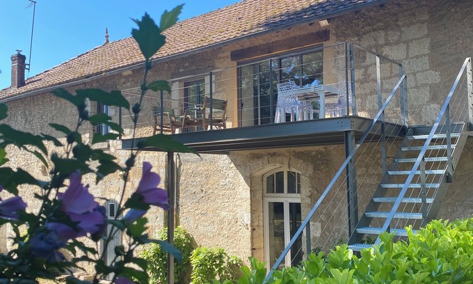 Agonac Maison | HOUSE 1676, IN THE HEART OF THE GREEN PERIGORD