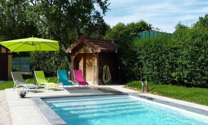 Bar-sur-Aube Maison | Maison 2 à 6 personnes dans trés beau parc avec Piscine privée et chauffée