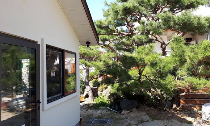 Cheongju Maison | Maison (2e étage seulement) avec peintures, barbecue, jardin