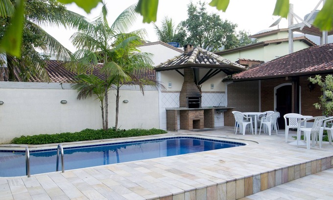 Maresias Maison | Maison à 30 mètres de la plage, tarifs basse saison