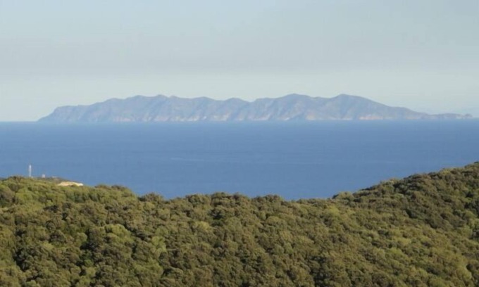 Rogliano Appartement | Appart maison typique corse,vue mer et montagne,jardin,parking privé,plages 5 mn