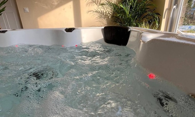 Chalons-en-Champagne Maison | Maison bord de Marne 10 personnes avec piscine et jacuzzi