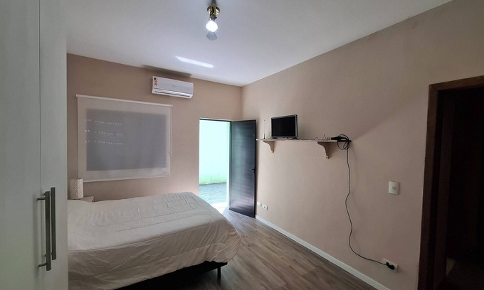 Sao Paulo Maison | House, 3 bedrooms with double beds, suite, air conditioning, swimming pool, 2 garages