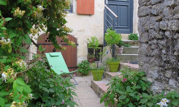 Mamers Cottage | Maison classée "4 épis" avec jardinet. Charme & Calme. Quartier historique