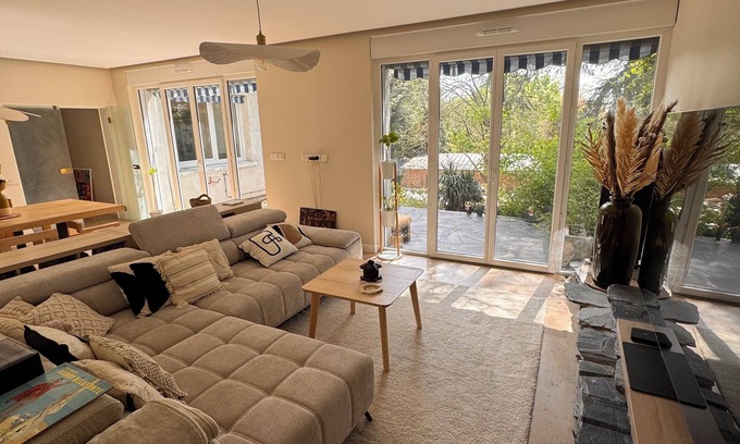 Heuze - Saint-Georges Maison | Maison proche des 24h, centre équestre