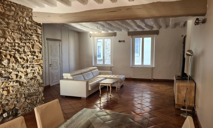 Thorigny-sur-Marne Maison | Maison divisée en 2 appartements à 20 min de Disneyland, 25 min Paris