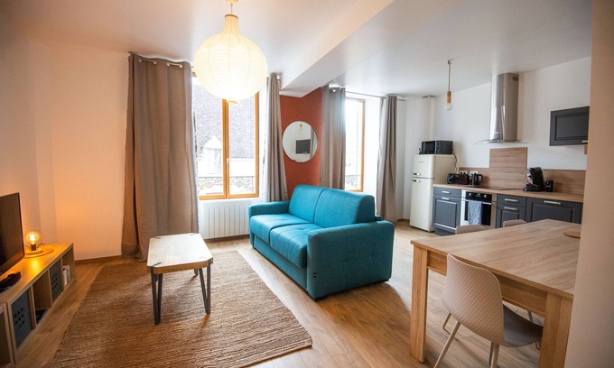 Accolay Maison | MAISON DIVISÉE EN 2 APPARTEMENTS POUR 8 PERSONNES